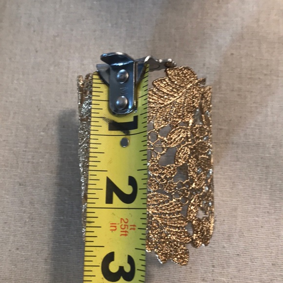 Stella & Dot Chantilly lace cuff - Picture 3 of 4